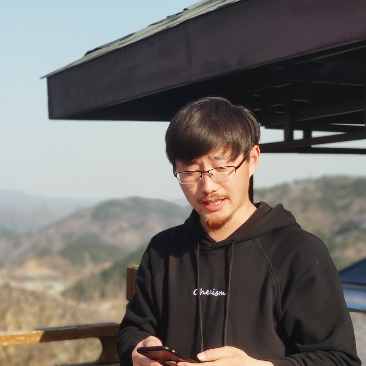 张鹏的个人形象照